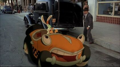640px-Rogerrabbit-disneyscreencaps com-6577