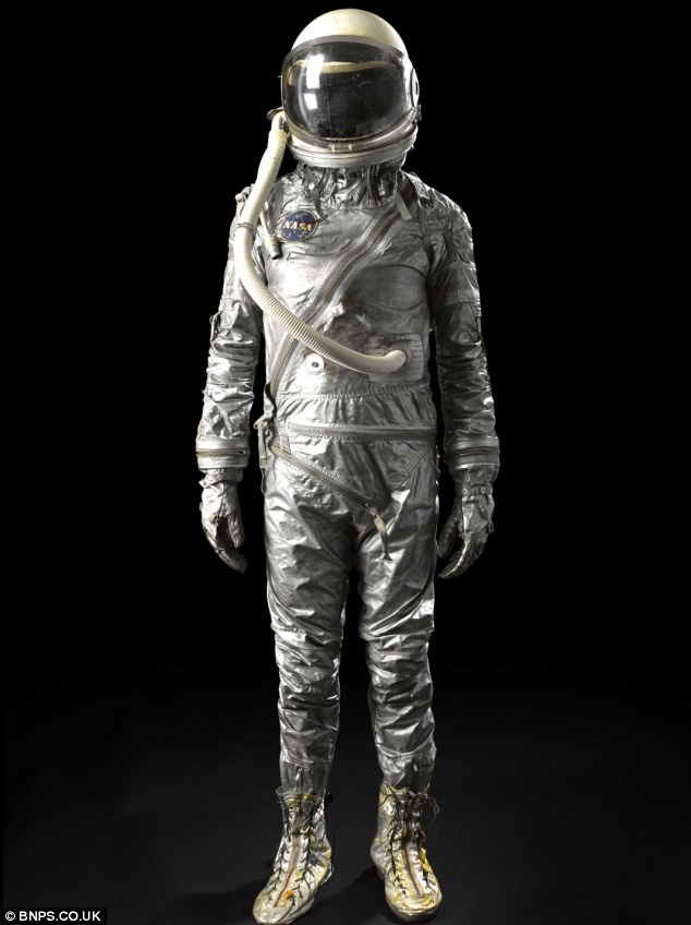 Spacesuit Star Frontiers Wiki Fandom - roblox mercury space suit