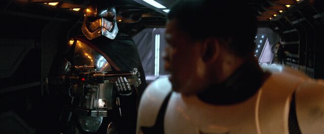 File:Phasma and Finn Finalizer.jpg
