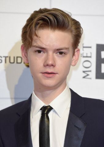 File:Thomas Brodie-Sangster.jpg