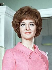 14 never trust mothma