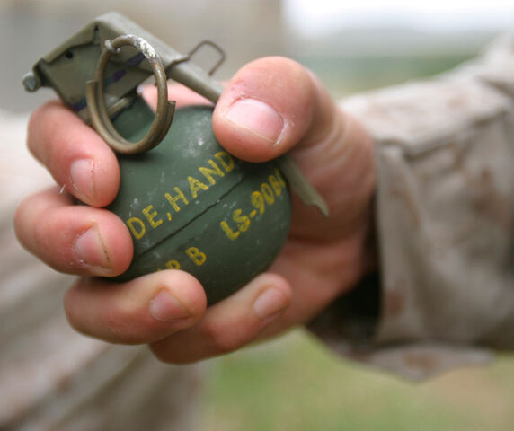 Ficheiro:M67-grenade.jpg