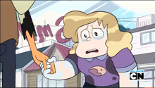 Sadie Lars Hand Hold