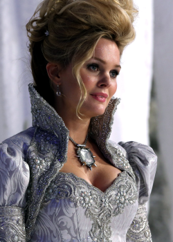 glinda once upon a time wiki fandom powered by wikia