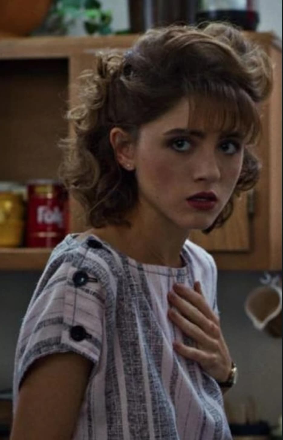 Natalia Dyer Wiki ~ Natalia Dyer Stranger Things Showtainment