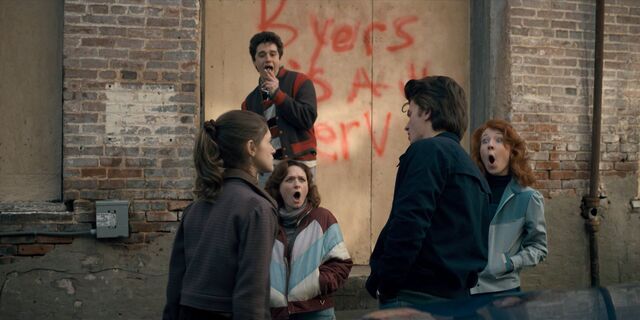 Image - Stranger Things 1x06 – Nancy slaps Steve.jpg ...