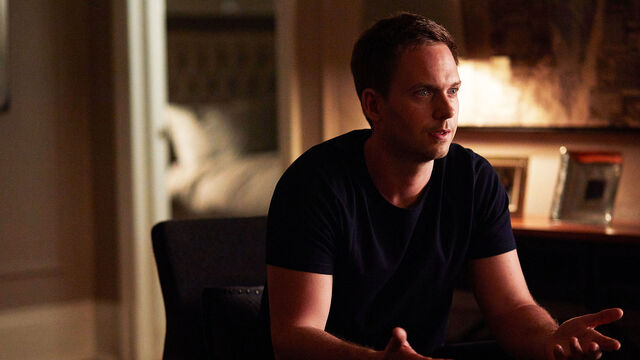 File:S07E07Promo04 - Mike.jpg
