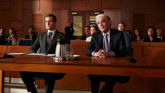File:S06E08Promo02 - Harvey Sutter.jpg