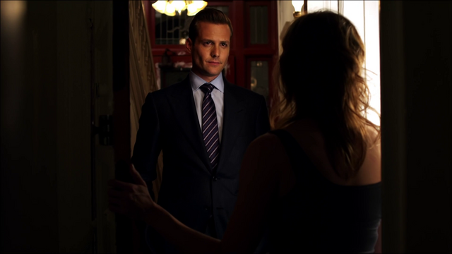 File:S01E01P66 Harvey Joanna.png