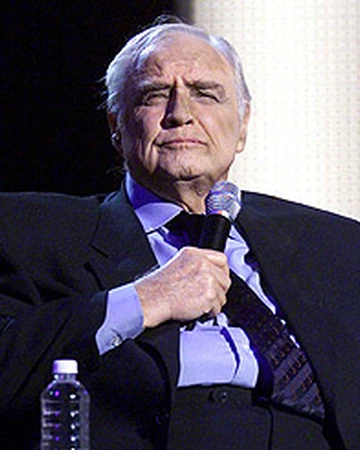 Get Marlon brandon viejo For iPhone Marlon Brandon Viejo