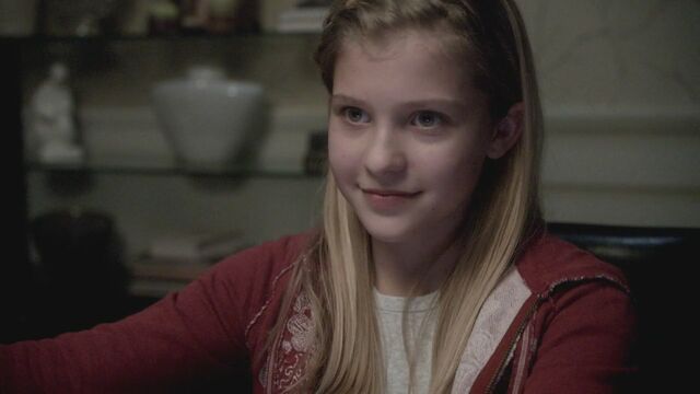 File:ClaireNovakSeason4.jpg