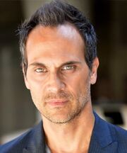 Todd stashwick