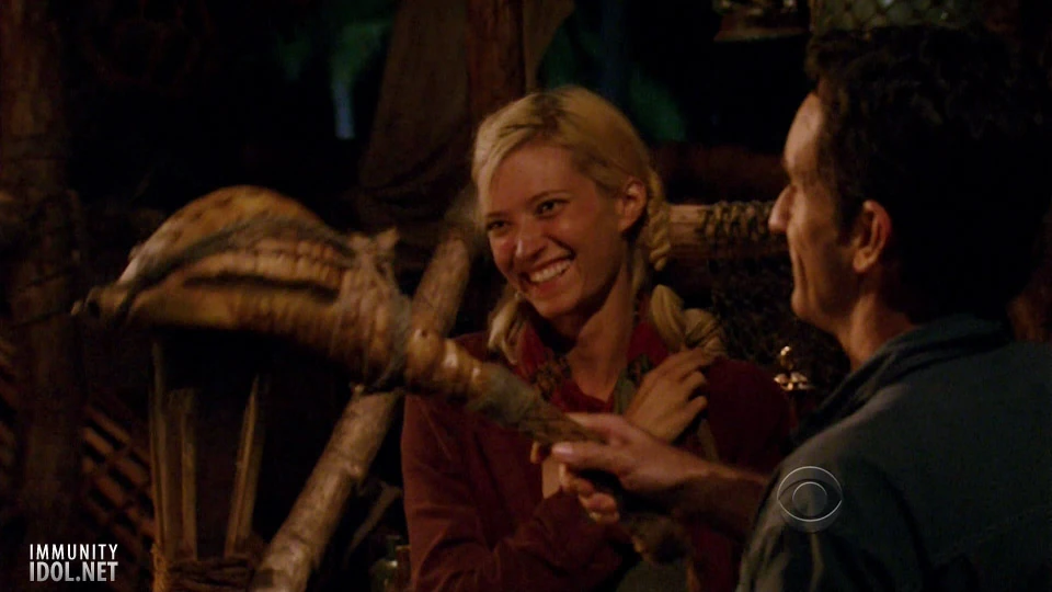 Image VO Courtney HVV.jpg Survivor Wiki FANDOM powered by Wikia