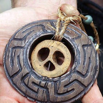 Hidden Immunity Idol Survivor Wiki Fandom