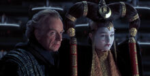 Palpatine manipuliert Amidala