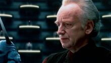 Palpatine lässt sich mit Sondervollmachten ausstatten