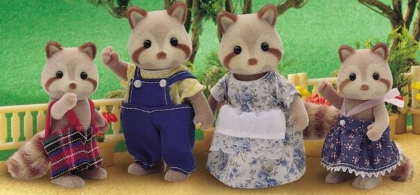 sylvanian families mulberry raccoon family