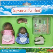 sylvanian families sewing with mother