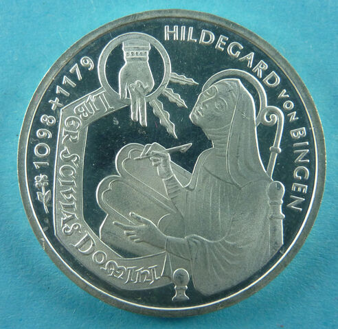File:Hildegard VS.jpg
