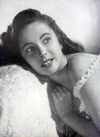 Elizabeth Taylor Argentinean Magazine AD