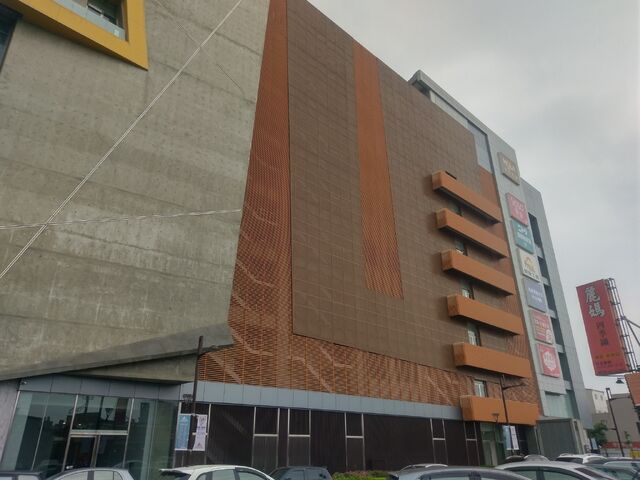 檔案:Mlsgdoor05.jpg