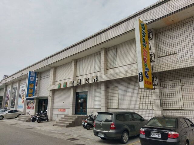 檔案:Wcdndoor02.jpg
