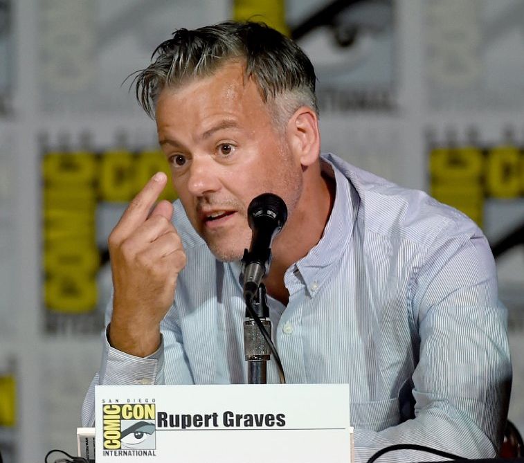 Next photo of Rupert Graves