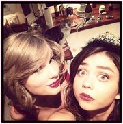Sarah-hyland-taylor-swift