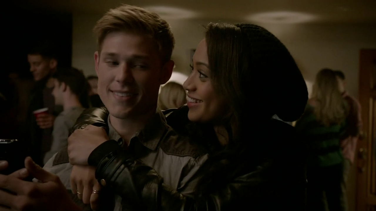 Garrett And Violet Teen Wolf Wiki Fandom
