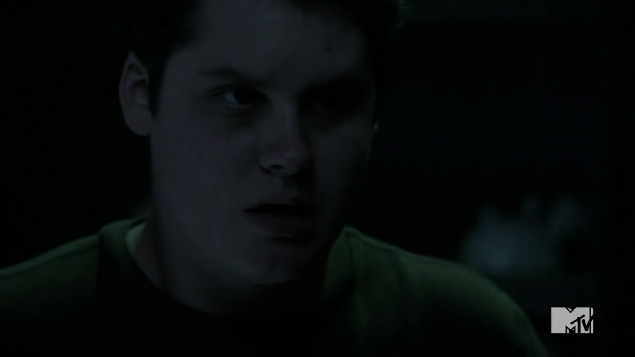 Image Teen Wolf Season 3 Episode 20 Echo House Oliver possessed.png