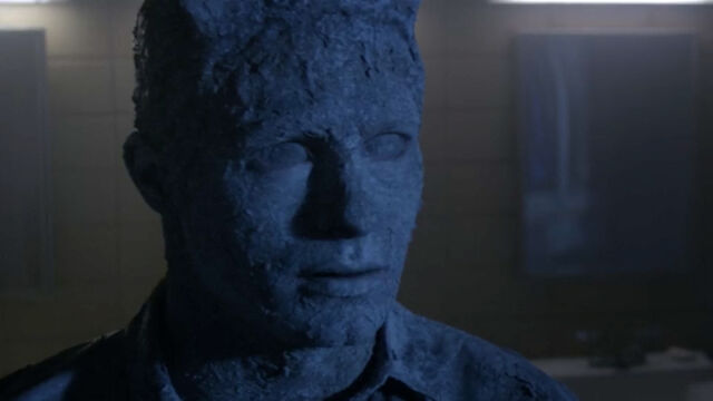 File:Colton-Haynes-Jackson-stone-Teen-Wolf-Season-6-Episode-19-Broken-Glass.jpg