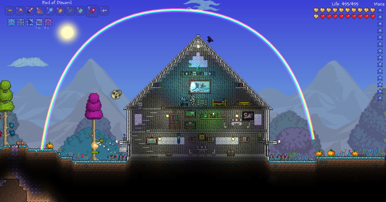 Image Icecream4free's Hallowed House.jpg Terraria Wiki FANDOM