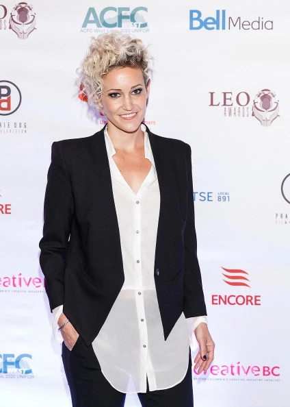 Luvia Petersen Wiki The 100 FANDOM powered by Wikia