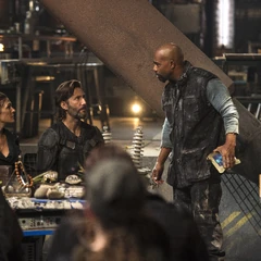Charles Pike | Wiki The 100 | FANDOM powered by Wikia