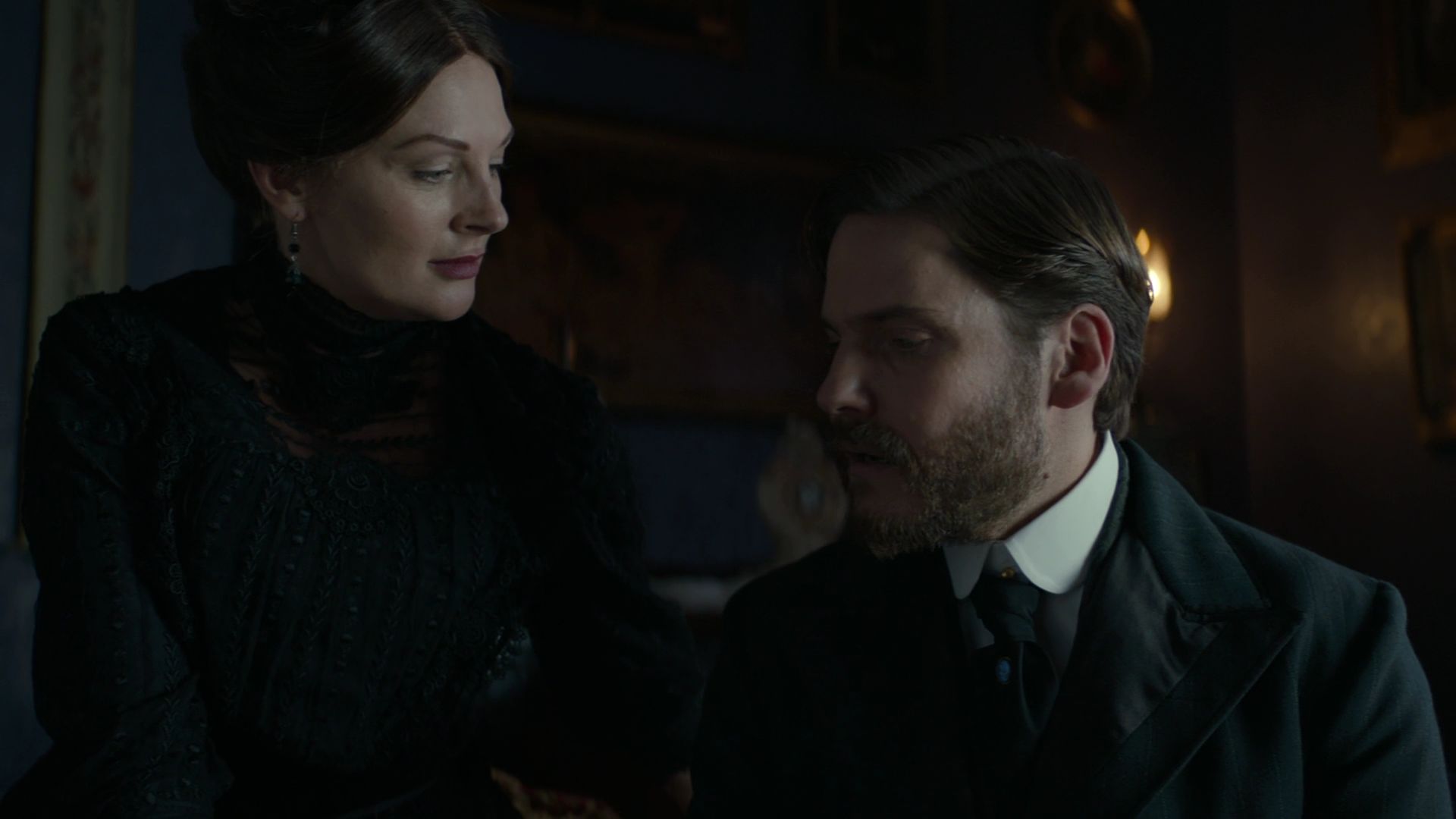 Image - Alienist-Caps-1x04-11-Mrs-Williams-Dr-Kreizler.jpg | The ...