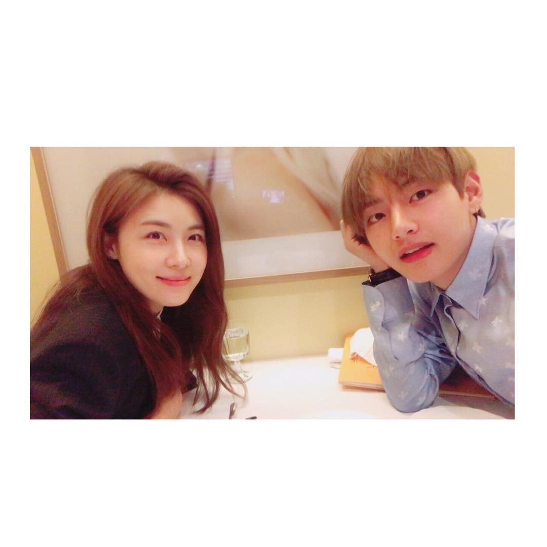 Image V with Ha Jiwon Instagram Sep 18, 2017.jpg BTS