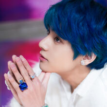 V Bts Boy With Luv 4k Wallpaper 82