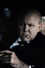 Winston Churchill (341 KB) Winston Churchill