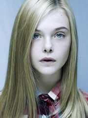 ElleFanning-9 article