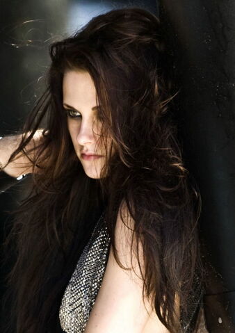 File:Kristen Stewart BTS-Allure-Magazine-Photoshoot Vettri Net-09.jpg