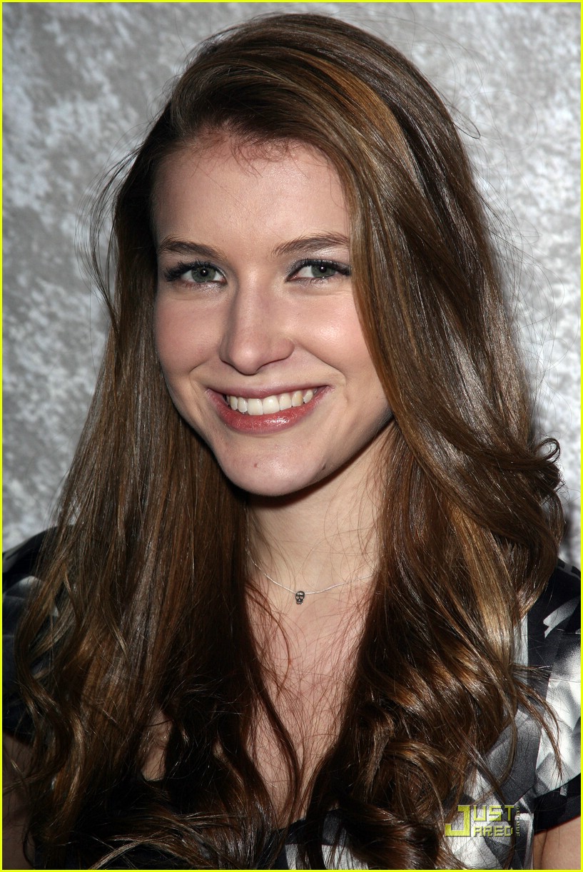 Image Nathalia Ramos House Of Anubis Wiki Fandom Powered By 6853