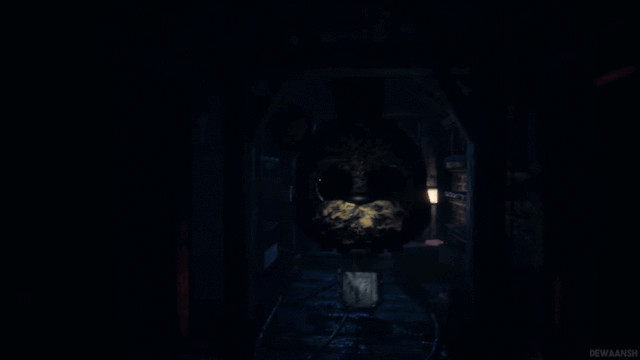 File:Ignited Golden Freddy attic jumpscare 42042.gif