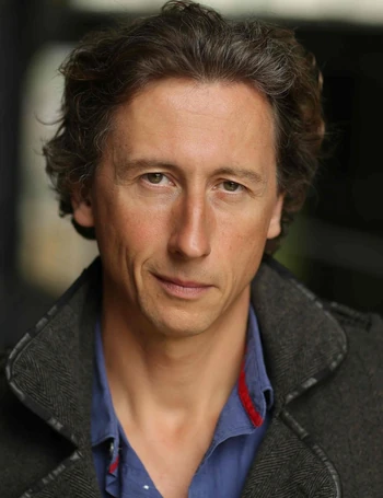 Nicholas Rowe