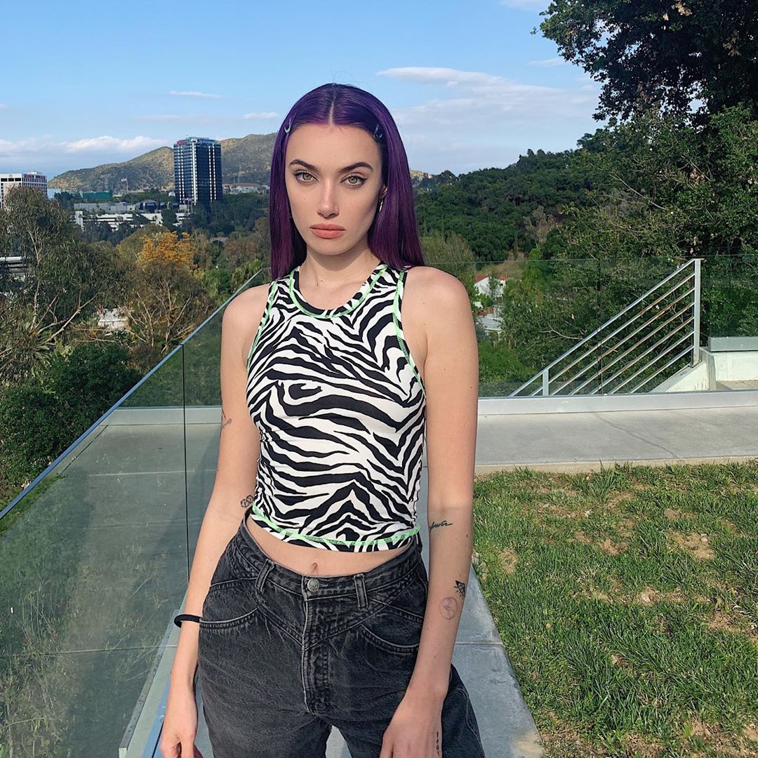 Olivia O'Brien The Neighbourhood Wiki Fandom