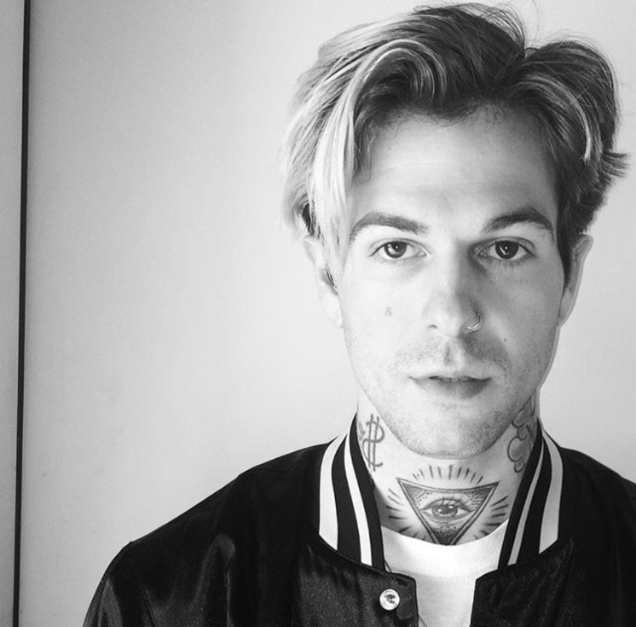 Jesse Rutherford | The Neighbourhood Wiki | FANDOM powered by Wikia