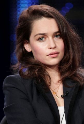 File:Emilia clarke.jpeg