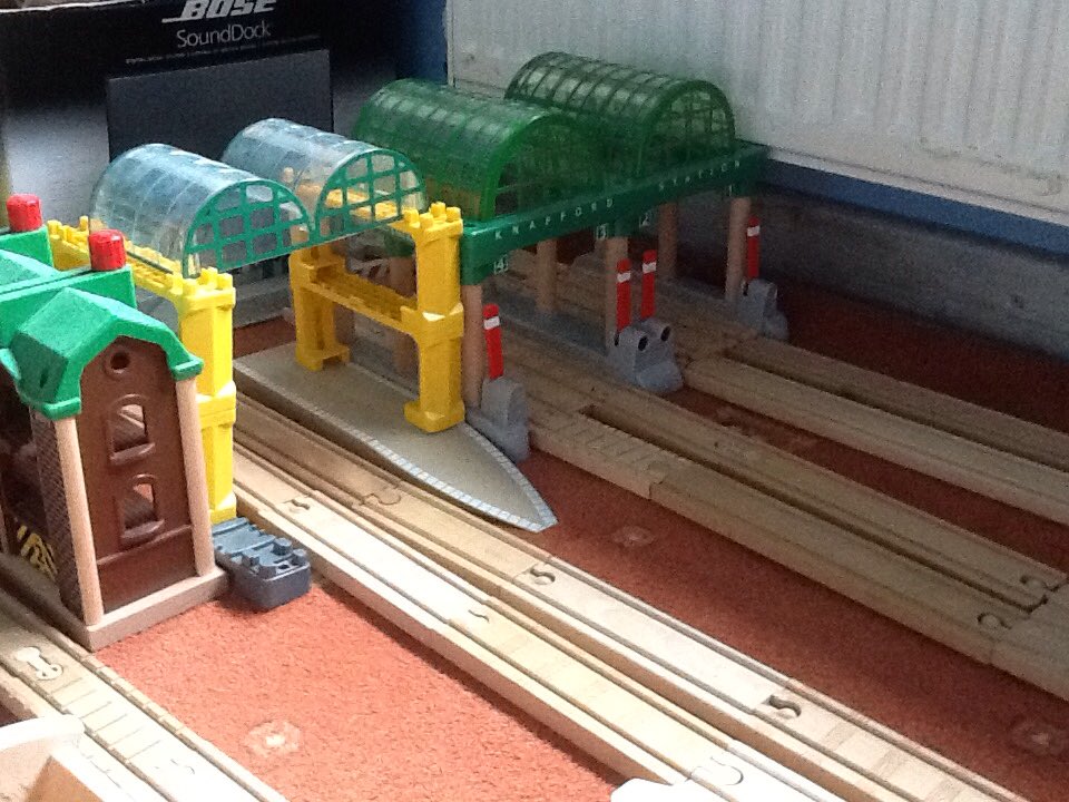 thomas the train knapford station