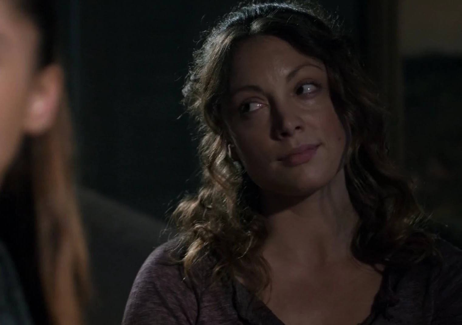 Bild - 3x01 Gina.jpg | The 100 Wiki | FANDOM powered by Wikia