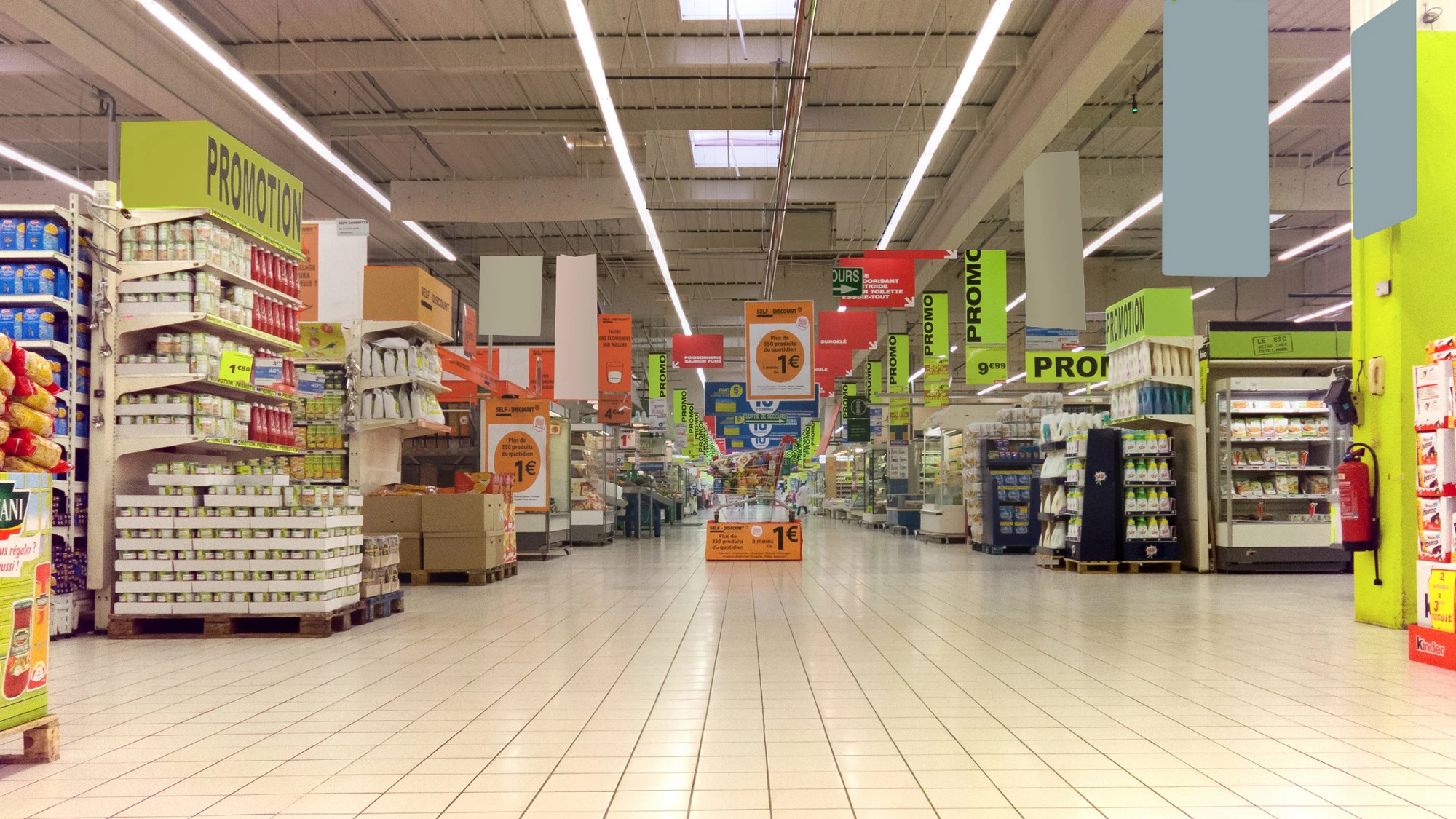 Image GB217CHRISTMAS SC037 Supermarket Final.jpg The Amazing World
