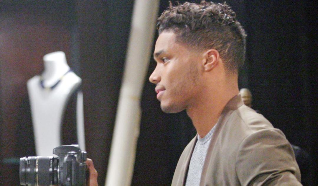 Image Zendephotographer.jpg TheBoldandtheBeautiful Wiki FANDOM powered by Wikia Image Zendephotographer.jpg TheBoldandtheBeautiful Wiki FANDOM powered by Wikia
